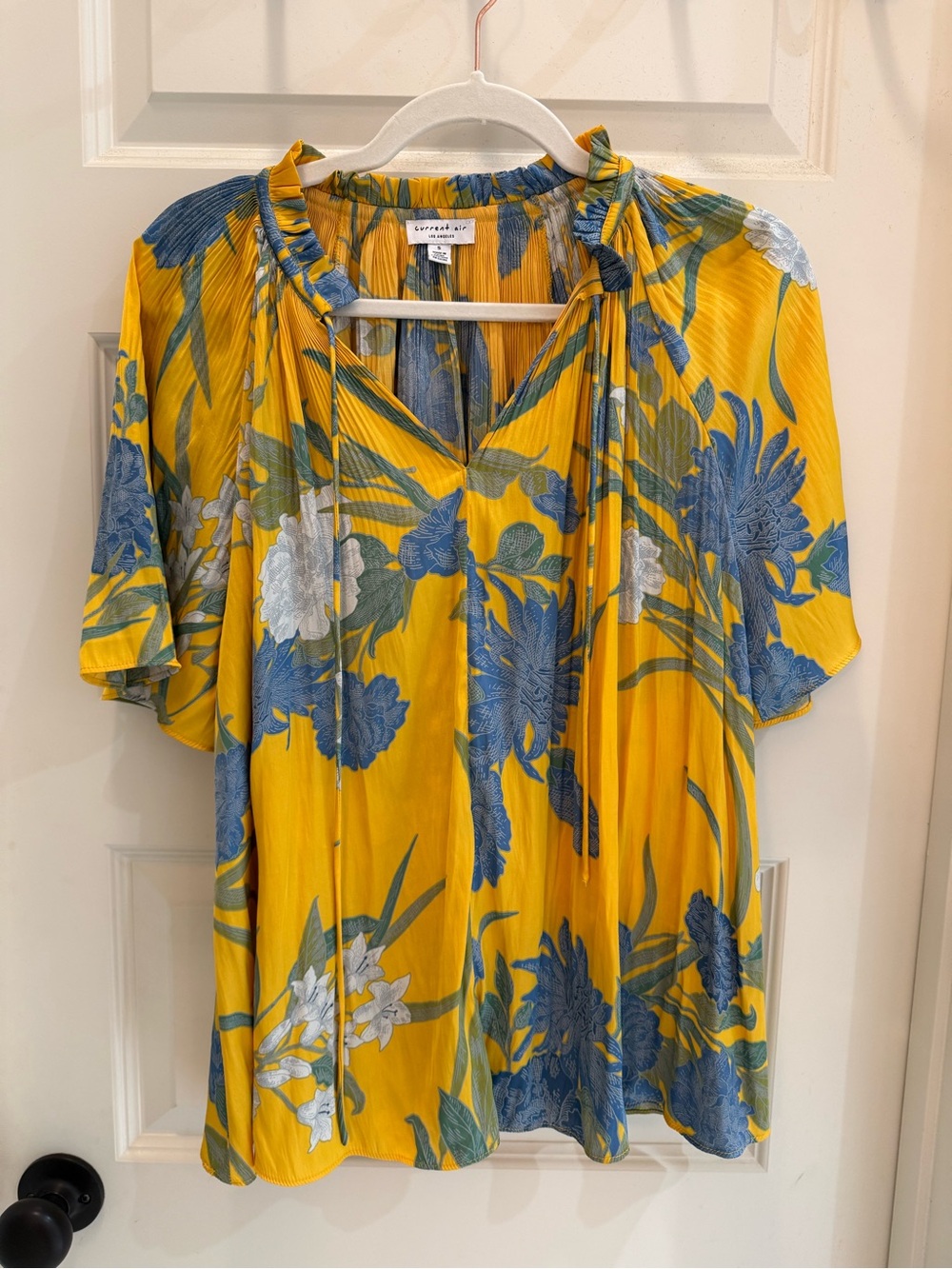 Current Air Los Angeles Pleated Floral Print V-Neck Tie Top Yellow Blue Size S